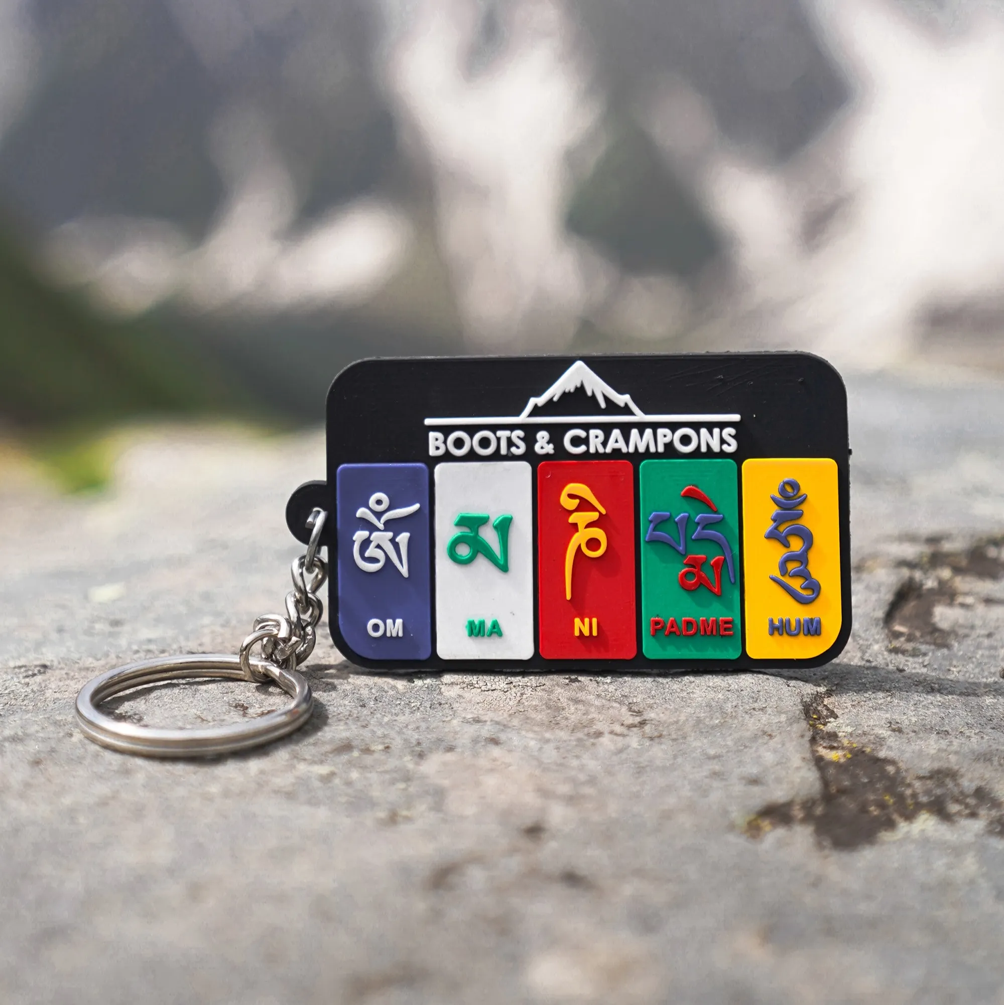 Tibetan Flag Keychain – Adventure Souvenir & Trekker Keepsake